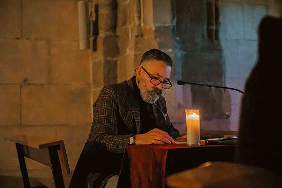 La parroquia de Santa Águeda acogió la conferencia sobre los 125 años de devoción a Nuestra Señora de la Soledad