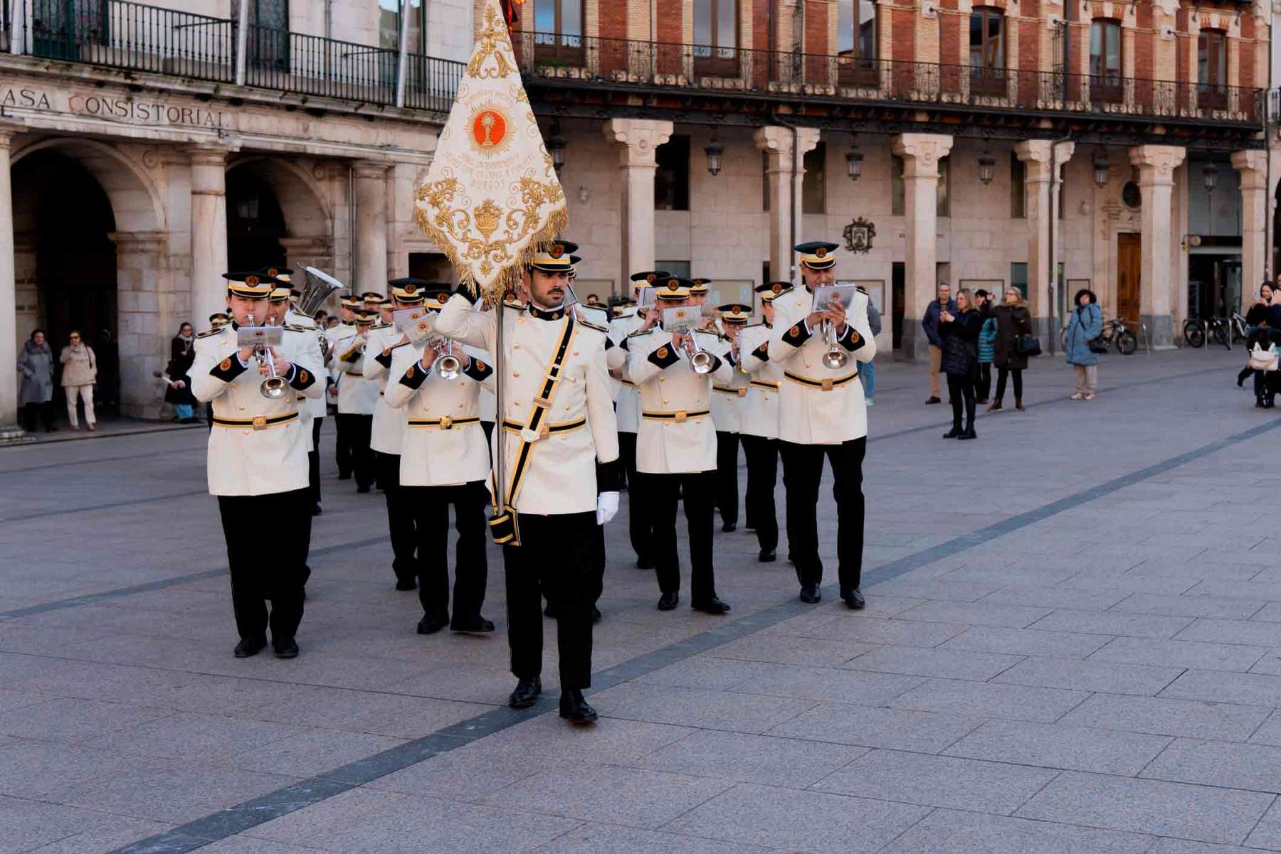 La música procesional llena el centro de Burgos con el concierto “Al compás de la Cuaresma”